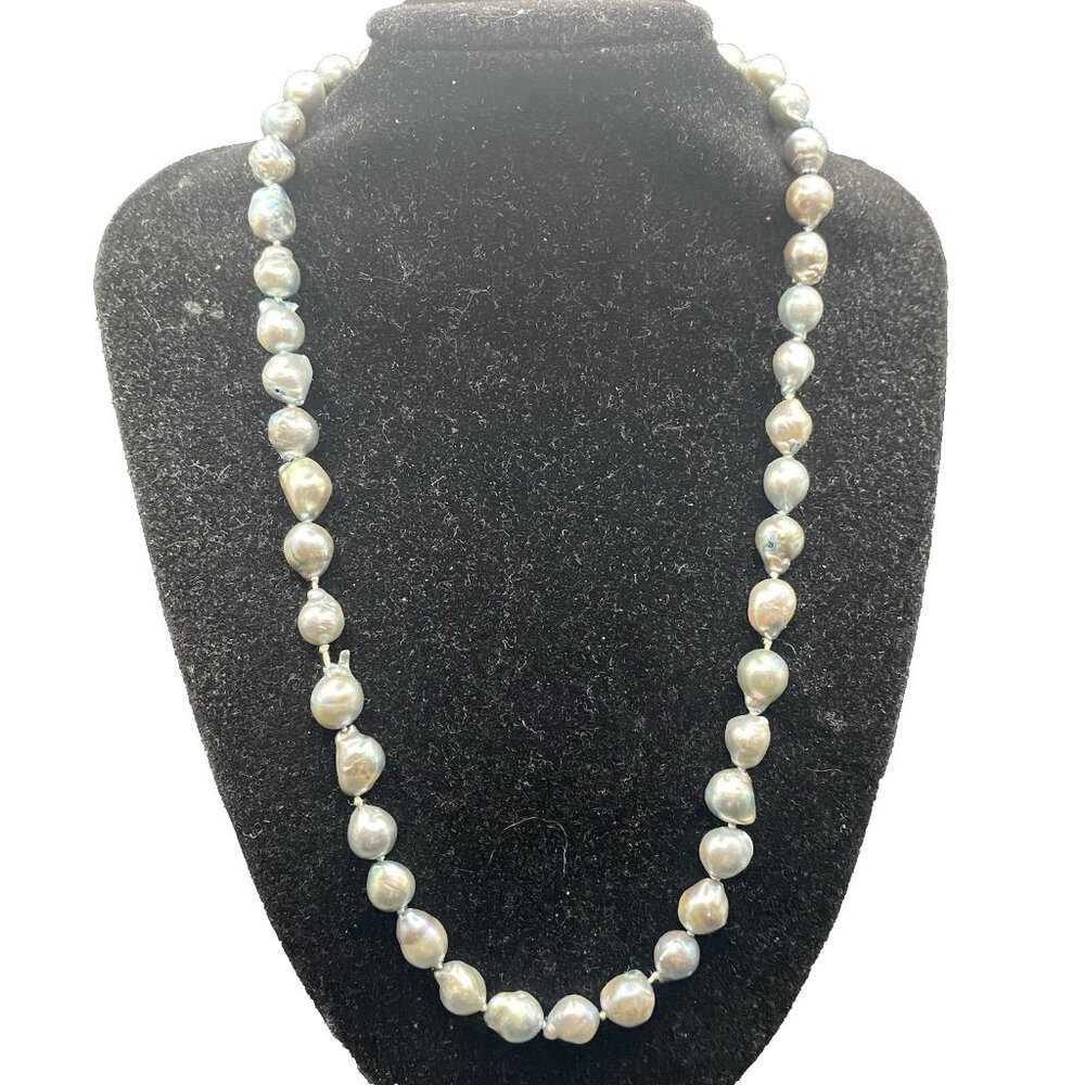 Vtg Gray Baroque Cultured Pearl Necklace 18" Hand-Knotted Sterling Silver Clasp - Picture 2 of 9
